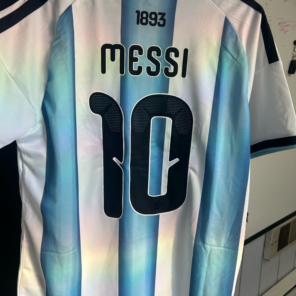 Adidas Argentina Lionel Messi jersey - Picture 7 of 9